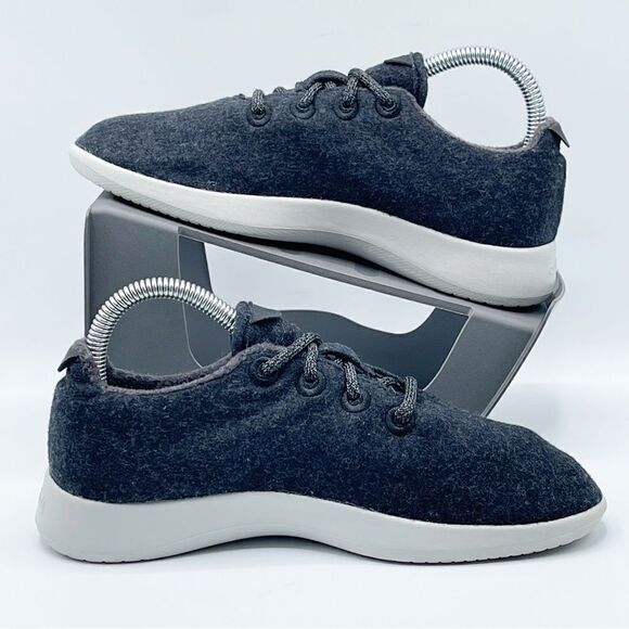 allbirds Woolrunners - size w7 - Picture 7 of 10